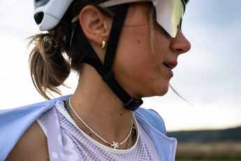 Santini präsentiert Trikots, Hosen und Hoodies