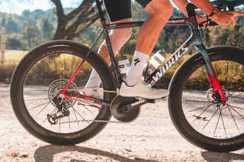 Laufräder für maximale Geschwindigkeit auf Gravel