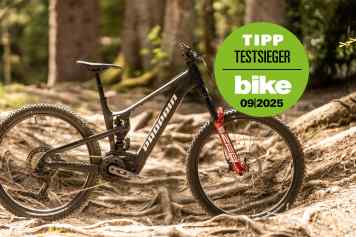 Dieses E-Enduro will hartes Gelände weichklopfen