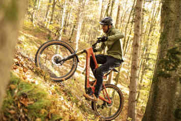 13 praktische Teile für Biketouren im Herbst