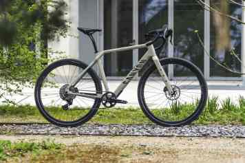 Das perfekte Carbon-Gravelbike für 2499 Euro?