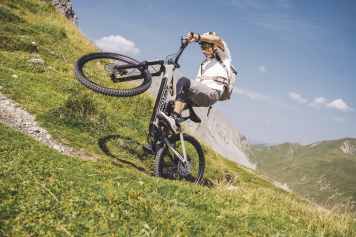 Ist dieses günstige E-MTB wirklich unschlagbar?