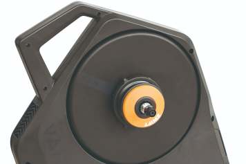 Der Van Rysel Interactive Trainer RCR im Test