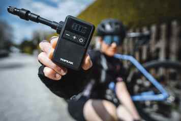 7 Minikompressoren und Akku-Pumpen im Test