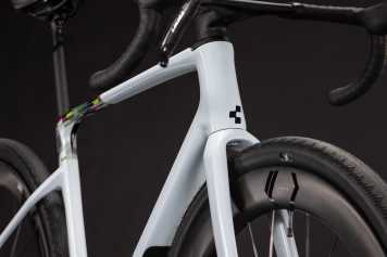 Federleichtes Highend-Gravelbike zum Knallerpreis!