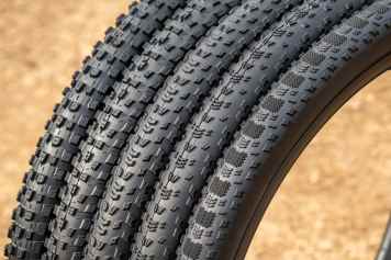 Fünf neue Profile in 32 Zoll