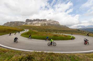20. Sellaronda Bike Day - höchster Feiertag für Pässe-Fans