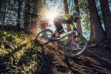 Canyon Sender CFR gegen Pivot Phoenix 29