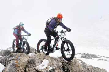 Mondraker E-Panzer R vs. Haibike XDuro FatSix