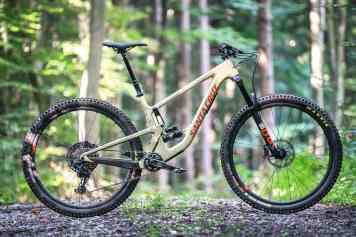 Santa Cruz Hightower S Carbon im BIKE-Test