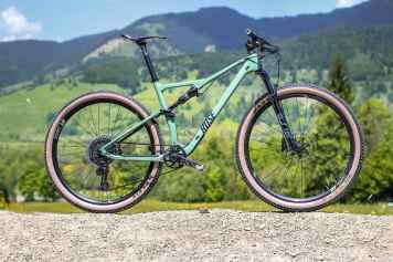 Marathon-Fully Rose Thrill Hill im BIKE-Test