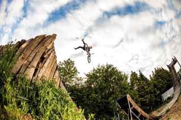 Vom Slopestyle-Himmel in den Lockdown