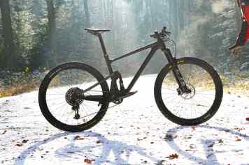 Ghosts neues Race- und Tourenfully