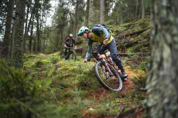 Santa Cruz Blur TR vs Cannondale Scalpel Carbon