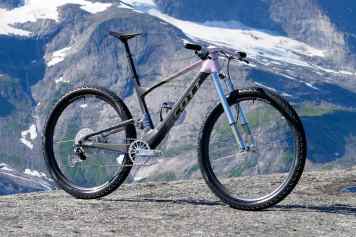 Dangerholm Spark RC Hypersonic - ein Traum in Carbon und ... Pink!