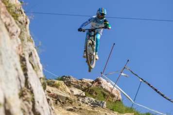 Das Commencal Supreme DH V5 ist Benchmark