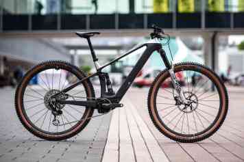 Leichtes Bulls-Trailbike mit neuem Bosch-SX-Motor
