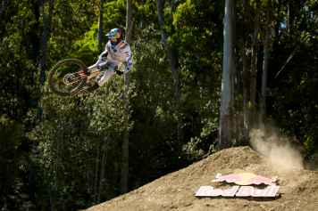 Diese U19-Youngster stürmen den Downhill-Weltcup