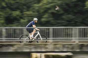 No gear changes – a super-lightweight Canyon e-bike put through its paces