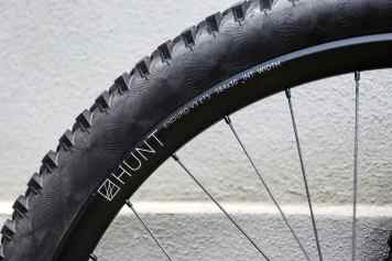 Enduro-Laufrad mit Kumpel-Status