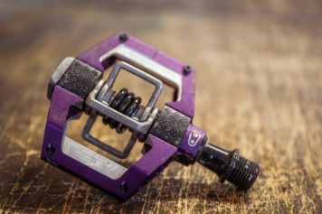 Das Leichtgewicht unter den Trail-Pedalen