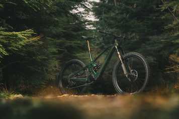 Avinox-Enduro mit üppig Federweg