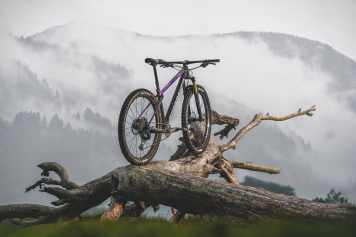Mondraker bringt das Chrono DC Hardtail in Carbon