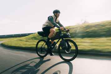 Ein Stahl-Gravelbike vom Versender