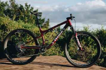 120-mm-Fully ab 8,3 kg - der neue Super-Racer aus Kalifornien