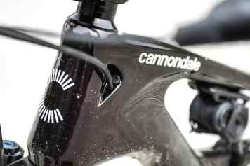 Ein verspieltes Trailbike mit wenig Extras