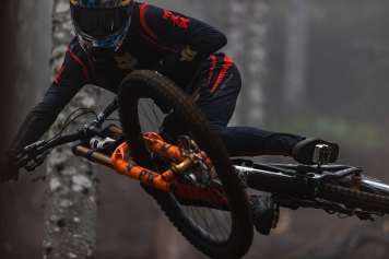 Neue Fox Goldstone Collection bringt Race-Look auf den Trail