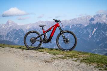 Neues E-MTB mit Bosch-ABS & Automatikschaltung