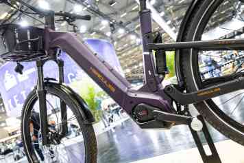 Vollgefedertes E-Bike für den Alltag