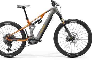 Race-Enduro mit Bosch-Power und modularer Geometrie
