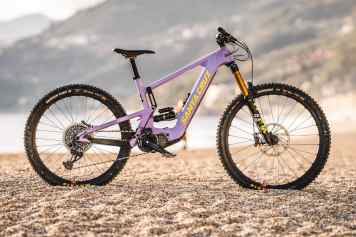 Santa Cruz Bullit CC X01 Air - Leichtgewicht im Test