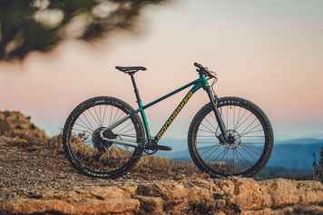 Neues Trail-Hardtail aus Aluminium