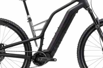 2 e-MTBs with an innovative frame design