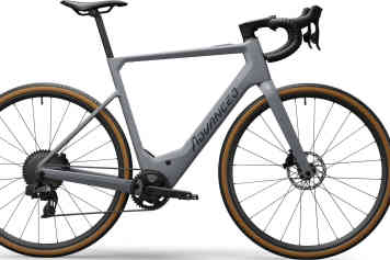 Schnell geradeaus – Advanced Bikes Offroad Pro Gravel im Test