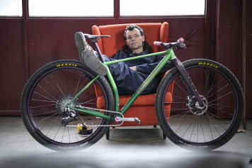 Schmuckstück auf 32 Zoll