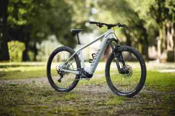 Günstiges E-Hardtail mit Bosch-Motor