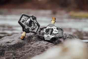 ​Sixpack Vertic X Ti - Leichtgewicht mit Titanachse