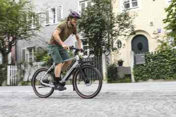 Urban-E-Bike mit Getriebeschaltung und Riemenantrieb