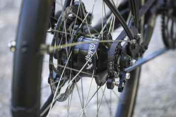 Klassiker mit Riemen und Rohloff im Test