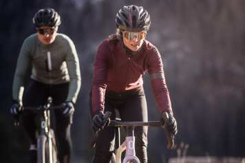 Löffler präsentiert neue Winterkollektion für Rennradfahrer 2025