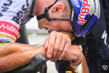 Evenepoel gewinnt auf Plateau de Solaison vor Pogacar