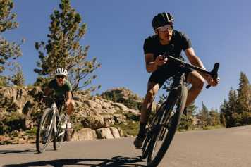 Das E-Gravelbike mit hauseigenem Power-Motor