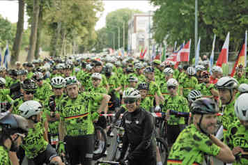 2,500 participants expected