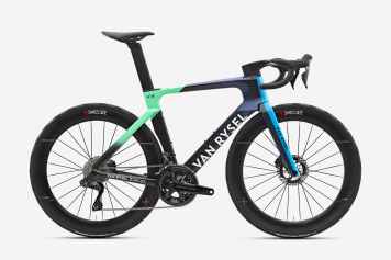 Decathlon zeigt neues Aero-Rennrad