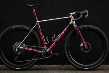 Curve CarboKev aus Carbon & Titan