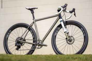Cane Creek Invert Tuxedo - streng limitiert